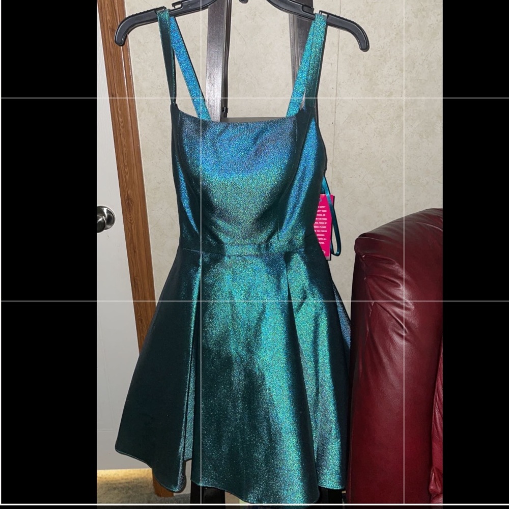 green sparkly formal dress with pockets